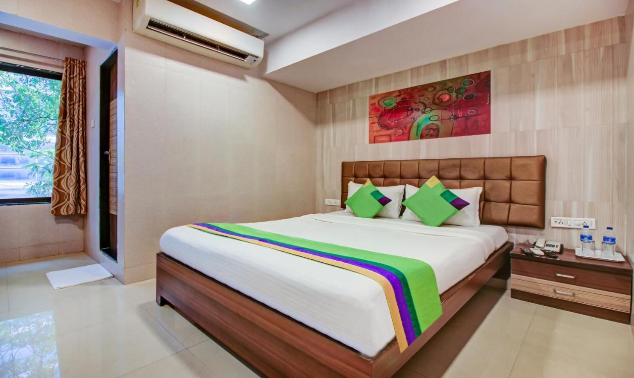 Treebo Lake Bloom Powai Bombay Eksteriør billede